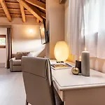 Monteborre Alloggio per agriturismo *