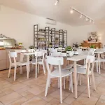 Alloggio per agriturismo Monteborre *