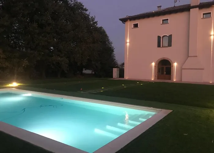 Monteborre Gospodarstwo agroturystyczne Cento (Emilia-Romagna)