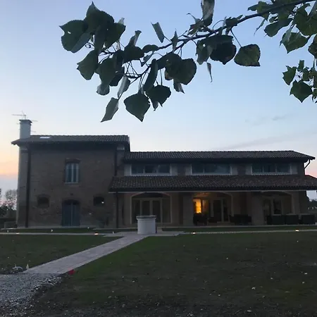 Monteborre Alojamento de Turismo Rural Cento (Emilia-Romagna)