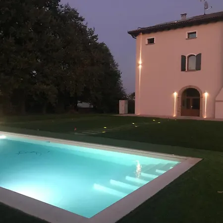 Monteborre Alojamento de Turismo Rural Cento (Emilia-Romagna)